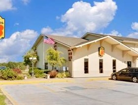 Super 8 by Wyndham Keokuk