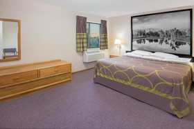 Super 8 by Wyndham Knoxville