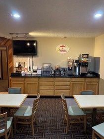 Super 8 by Wyndham Knoxville