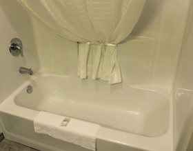 Cobblestone Inn & Suites Lamoni