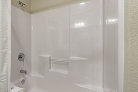 Cobblestone Inn & Suites Lamoni