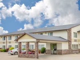 Rodeway Inn near I-35 Lamoni