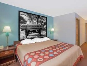 Rodeway Inn near I-35 Lamoni