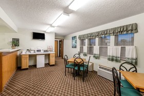 Rodeway Inn near I-35 Lamoni