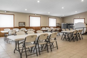 Le Mars Inn & Suites