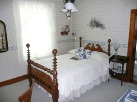 Squiers Manor B&B