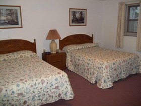 Sudbury Court Motel & RV Park