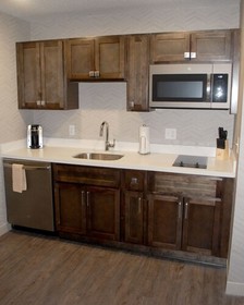 Spring Lake Townhomes And Suites