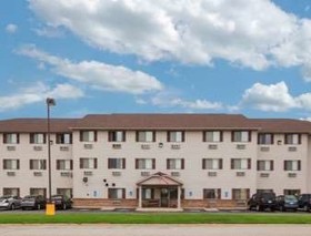 Super 8 by Wyndham Mason City