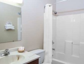 Super 8 by Wyndham Mason City