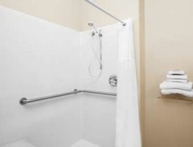 Super 8 by Wyndham Mason City