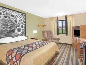 Super 8 by Wyndham Mt Pleasant