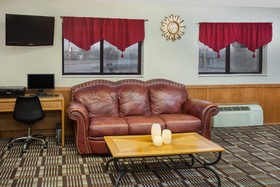 Super 8 by Wyndham Muscatine