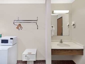 Super 8 by Wyndham Muscatine