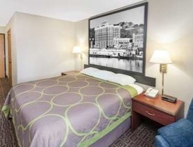 Super 8 by Wyndham Muscatine