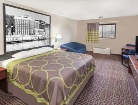 Super 8 by Wyndham Muscatine