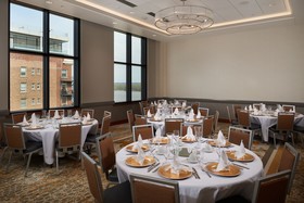 The Merrill Hotel Muscatine - Tribute Portfolio