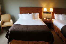 AmericInn by Wyndham Newton