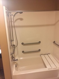 Cobblestone Inn & Suites - Newton, IA