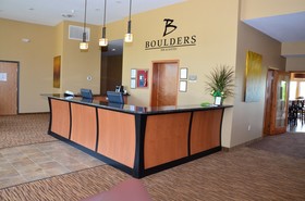 Cobblestone Inn & Suites - Newton, IA