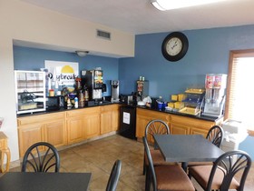 Days Inn by Wyndham Newton