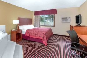 Days Inn by Wyndham Newton