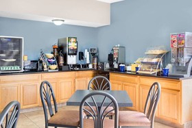 Days Inn by Wyndham Newton