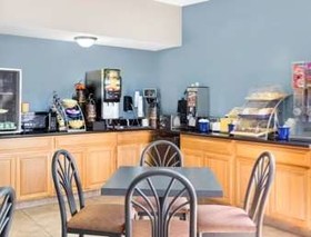 Days Inn by Wyndham Newton