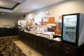 Holiday Inn Express Hotel & Suites Northwood