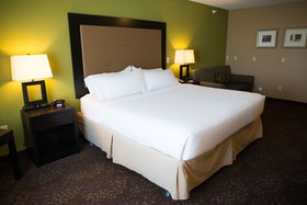 Holiday Inn Express Hotel & Suites Northwood
