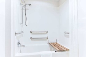 Super 8 by Wyndham Oelwein