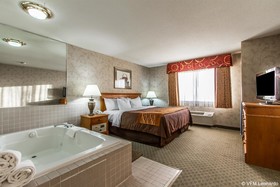 EverSpring Inn & Suites