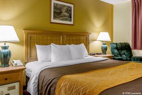 EverSpring Inn & Suites