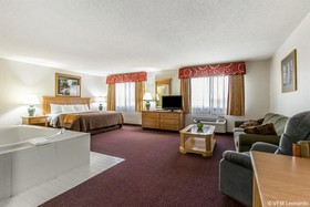 EverSpring Inn & Suites