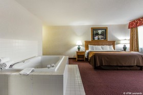 EverSpring Inn & Suites