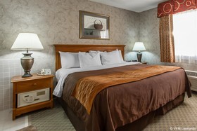 EverSpring Inn & Suites