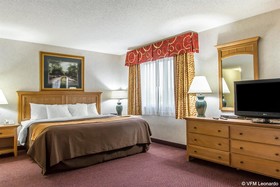 EverSpring Inn & Suites