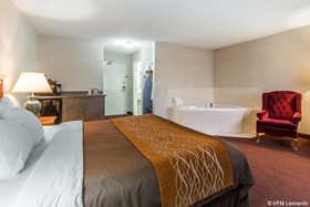 EverSpring Inn & Suites