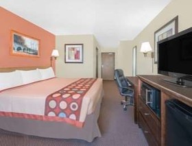 Super 8 by Wyndham Ottumwa