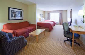 Country Inn & Suites by Radisson, Pella, IA