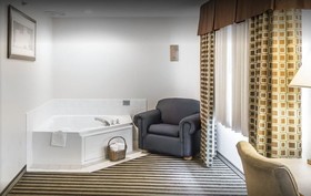 American Inn & Suites Peosta IA