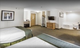 American Inn & Suites Peosta IA