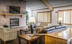 American Inn & Suites Peosta IA