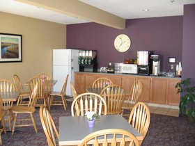 Pocahontas Inn & Suites