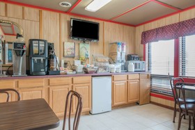 Heartland Hotel and Suites