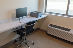 Cobblestone Hotel & Suites Sheldon