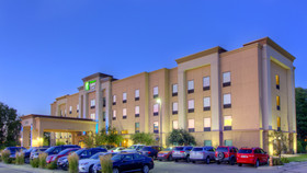 Holiday Inn Express & Suites Sioux City - Southern Hills