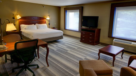 Holiday Inn Express & Suites Sioux City - Southern Hills