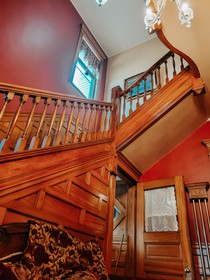 Linda Sue Manor