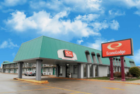 Spencer Inn & Suites